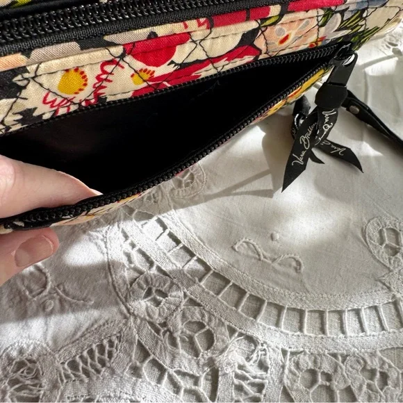 Vera Bradley Multicolor Floral Quilted Wristlet Wallet - Picture 5 of 9